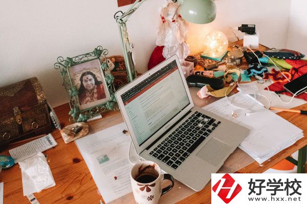 宜章縣中等職業(yè)技術(shù)學(xué)校好不好？讀了有出息嗎？