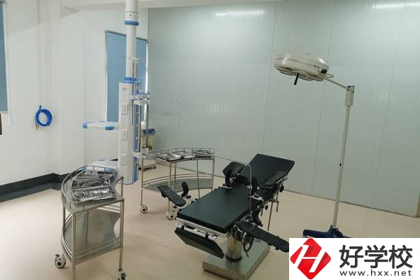 衡陽哪所職高有口腔修復(fù)工藝專業(yè)？推薦就業(yè)機(jī)會(huì)嗎？