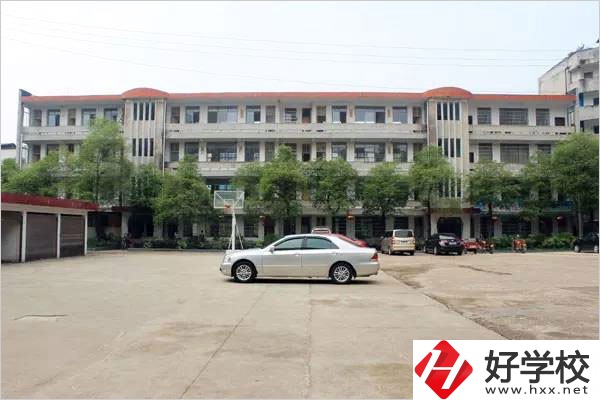 永州市第二技工學(xué)校有哪些優(yōu)惠政策？優(yōu)勢如何？