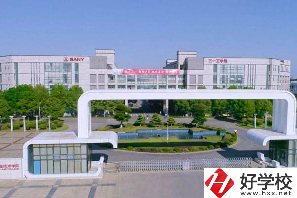 長沙初中畢業(yè)生可以讀的五年制大專學校有哪些？