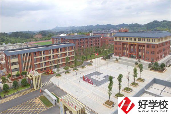 郴州什么職校有圖書館？學(xué)校有特色嗎？