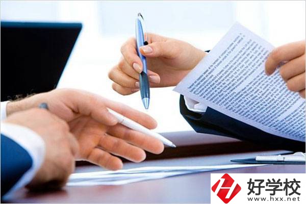 湖南初中畢業(yè)讀五年制大專學(xué)什么專業(yè)好？讀了有用嗎？