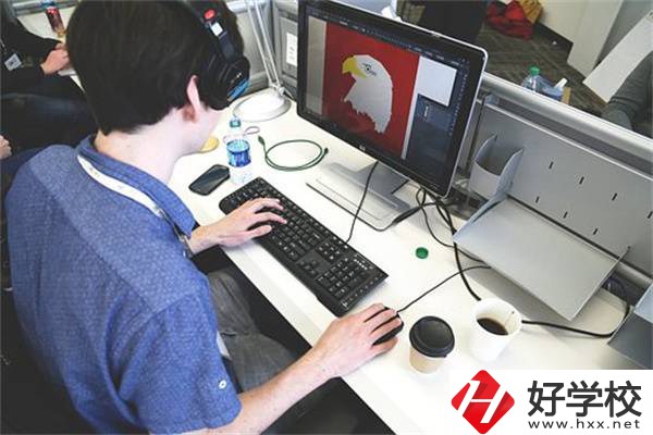 湖南初中生讀職校學什么專業(yè)比較好？哪個專業(yè)好考公？