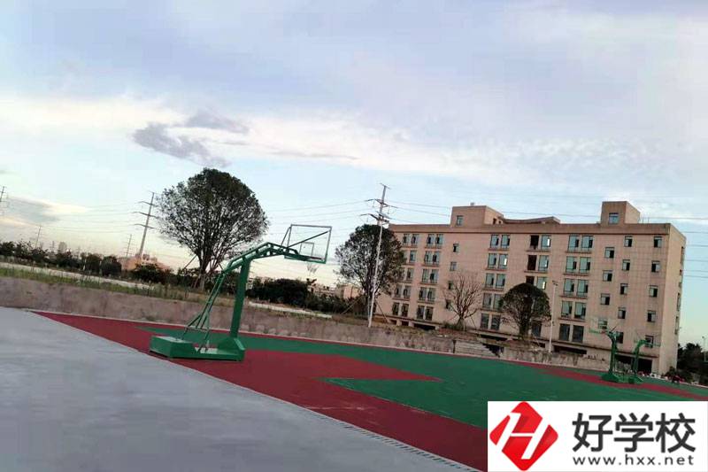 湘潭計(jì)算機(jī)職業(yè)學(xué)校怎么樣？有什么特色專業(yè)？