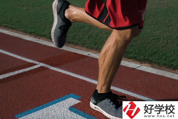 湖南省經(jīng)濟(jì)貿(mào)易職業(yè)中專學(xué)校好不好？宿舍怎么樣？
