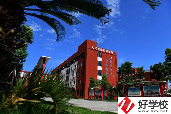 岳陽本科率高的中職學(xué)校有哪些？中職生升大學(xué)容易嗎？