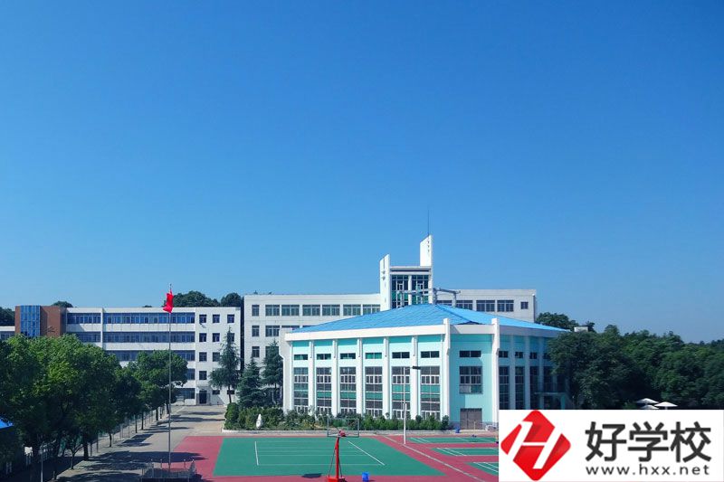 岳陽中岳經(jīng)貿(mào)職業(yè)技術(shù)學(xué)校怎么樣？有哪些辦學(xué)特色？