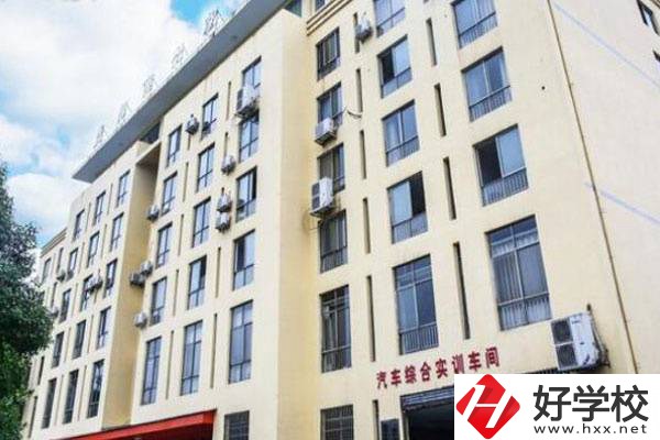 益陽市第一職業(yè)中專學(xué)校是重點(diǎn)學(xué)校嗎？升學(xué)率高嗎？