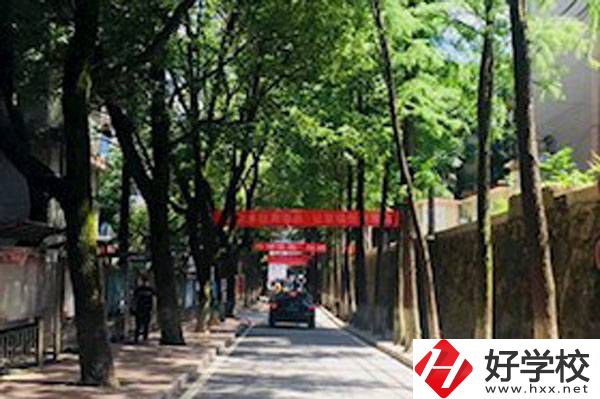長沙航天學校開設(shè)了哪些特色專業(yè)？