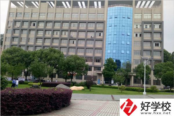 湖南有哪些中專學(xué)?？梢詫W(xué)醫(yī)？有哪些專業(yè)？
