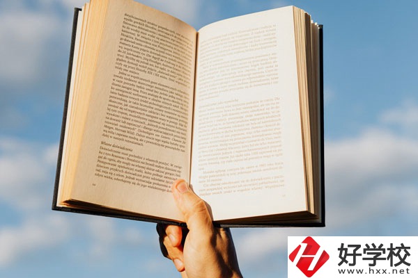 在衡陽(yáng)想學(xué)廚師？這個(gè)學(xué)校不能錯(cuò)過(guò)！