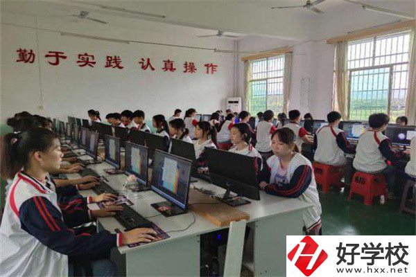 永州技校的學(xué)費一般是多少？有什么優(yōu)惠政策？