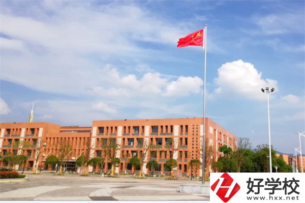 懷化有沒有師范職校？學(xué)校如何報(bào)考錄??？