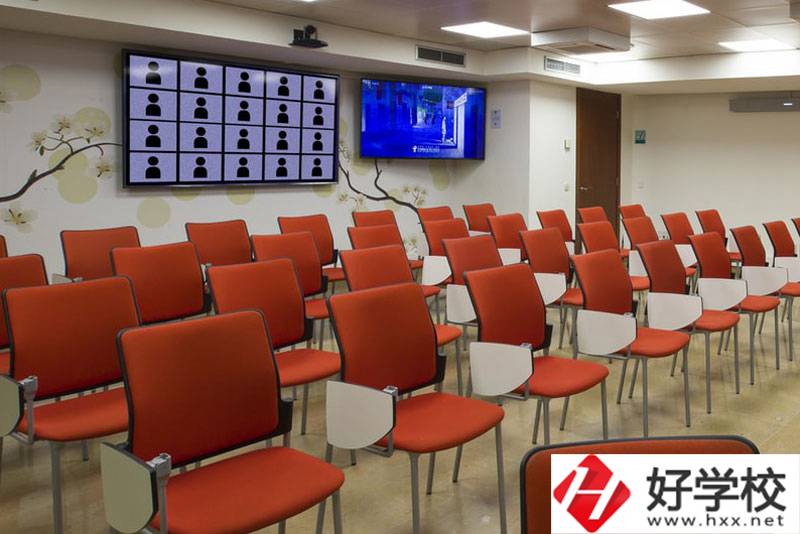 平江縣職業(yè)學(xué)院會計(jì)專業(yè)怎么樣？就業(yè)方向有哪些？