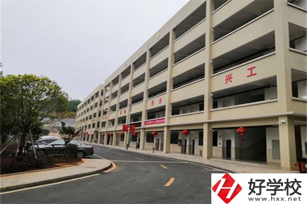 臨武縣職業(yè)中專有哪些專業(yè)？哪個專業(yè)比較好？