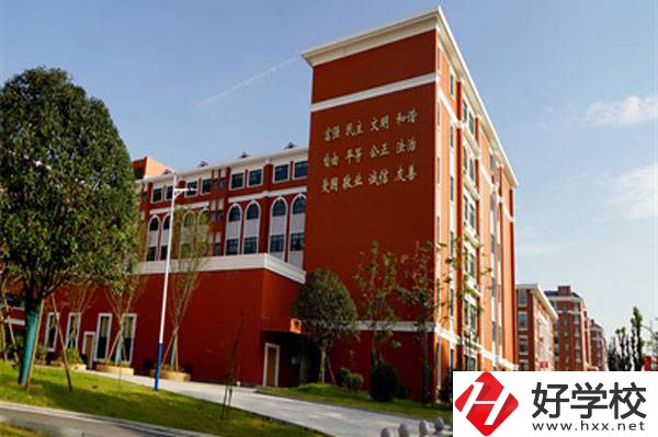 寧鄉(xiāng)的民辦職高有哪些？學費標準是多少？