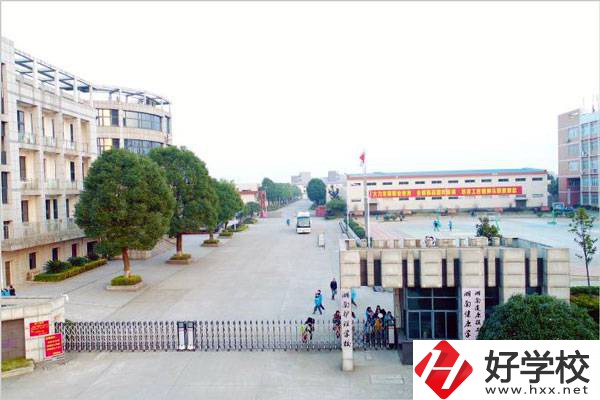 湖南醫(yī)衛(wèi)類中專有哪些？學(xué)校開設(shè)了什么專業(yè)？