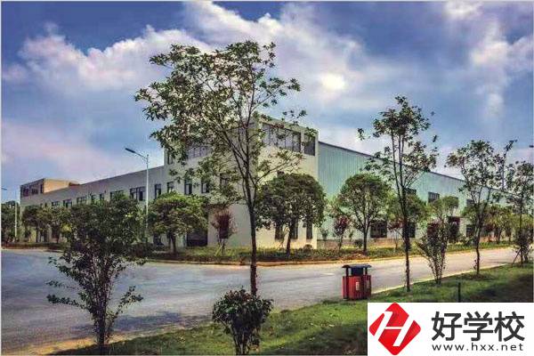 邵陽有哪些好的技?？梢酝扑]？學校有什么辦學優(yōu)勢？