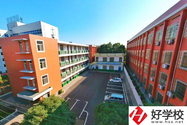 湖南省水利水電建設(shè)工程學(xué)校有哪些專業(yè)？收費如何？