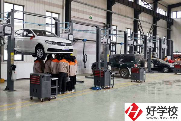 婁底市哪所技校比較好？有哪些專(zhuān)業(yè)？