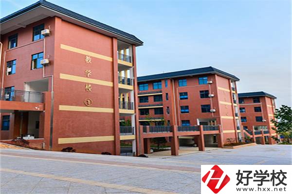 郴州分?jǐn)?shù)低可以讀的公辦中專有哪些？辦學(xué)條件怎么樣？