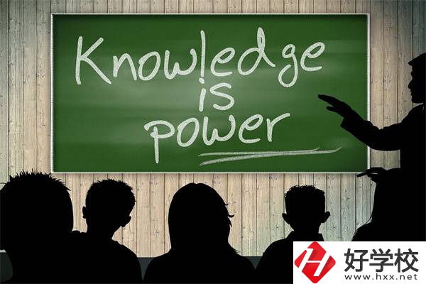 長(zhǎng)沙中考200還有書讀嗎？成績(jī)差有繼續(xù)讀的必要嗎？