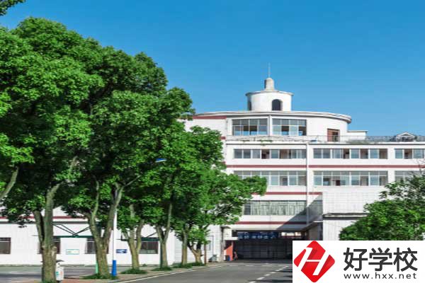 益陽市綜合職業(yè)中專好不好？校園環(huán)境怎么樣？
