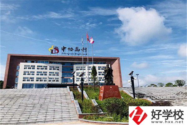 長沙瀏陽中職前三是哪幾所？有什么辦學(xué)特色？