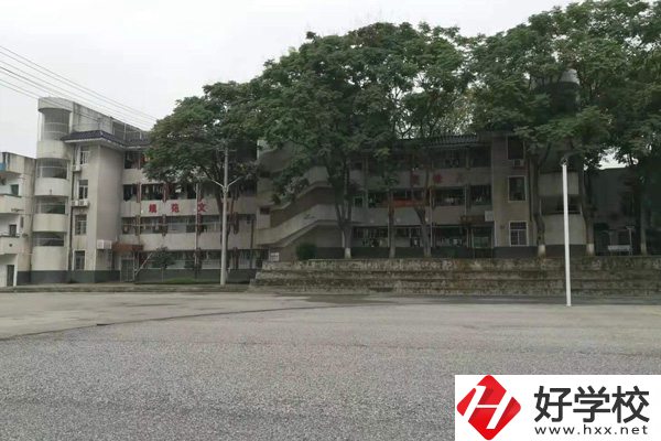 長沙市中等城鄉(xiāng)建設職業(yè)技術學校宿舍環(huán)境怎么樣？