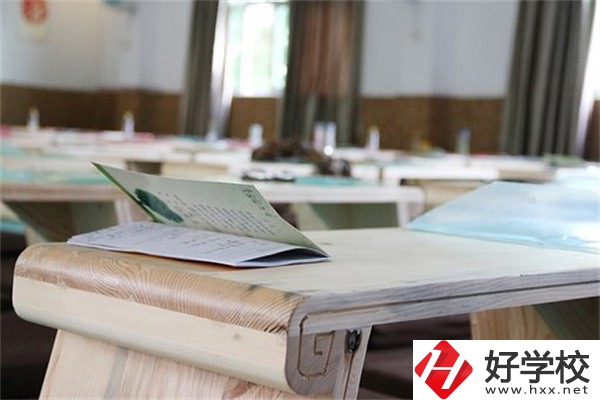 在張家界就讀的中專升為大專了，原來的學(xué)歷會提升嗎？