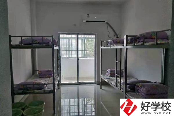 邵陽(yáng)二紡機(jī)技工學(xué)校屬于大專嗎？有哪些招生專業(yè)？