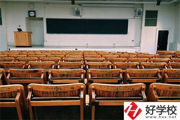 在湖南“晚熟”的孩子該何去何從？該怎么擇校？