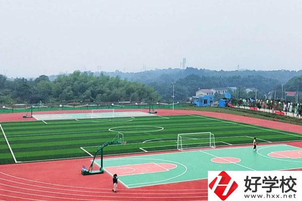 湖南華中工業(yè)技工學(xué)校好不好？