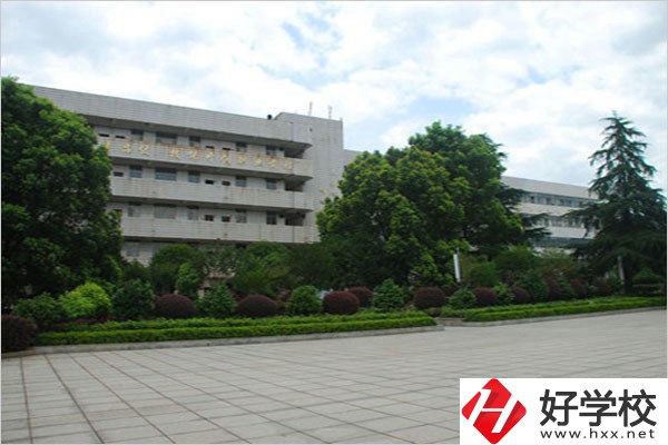 郴州有什么好的職校？會(huì)安排實(shí)習(xí)嗎？