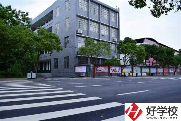 湖南道州技工學(xué)校怎么樣？有哪些辦學(xué)特色？