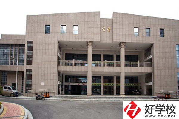 鳳凰縣職業(yè)中專學(xué)校怎么樣，有哪些招生專業(yè)？