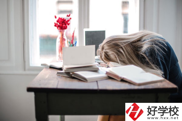 洪江市職業(yè)中專學(xué)校好不好？宿舍怎么樣？