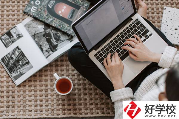 洪江市職業(yè)中專學校好不好？宿舍怎么樣？