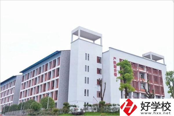 懷化有什么管理比較嚴(yán)格的職校？