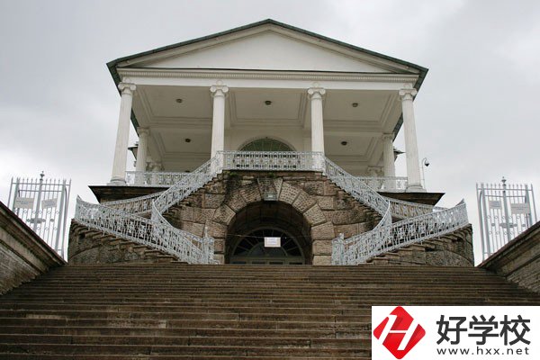 株洲排名靠前的重點(diǎn)中專推薦，學(xué)校師資力量如何？