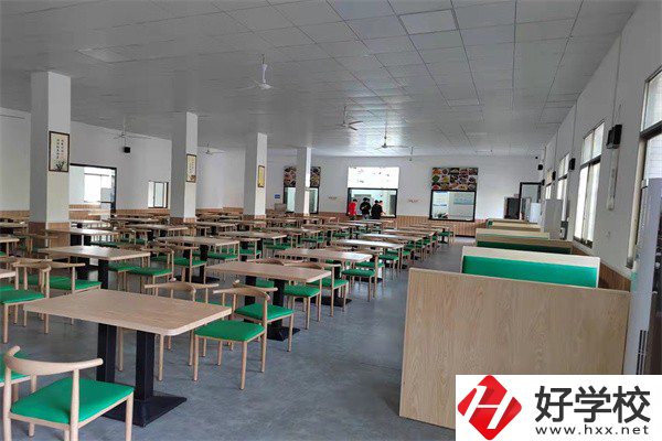 益陽哪些中職學校開設音樂相關(guān)專業(yè)？學費貴不貴？