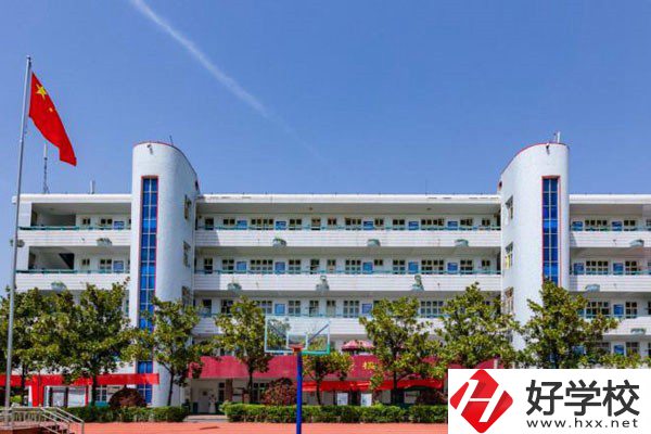 株洲軌道交通職業(yè)技術學校位置在哪里？乘車路線有哪些？
