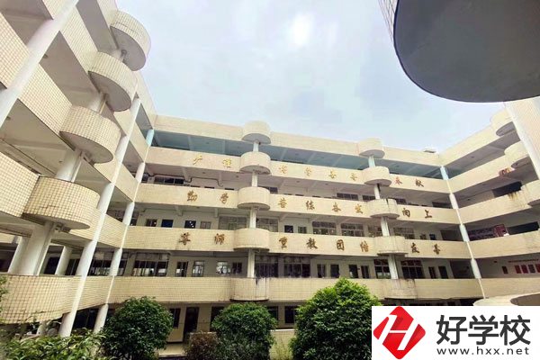 UI設(shè)計(jì)學(xué)什么？長沙有學(xué)這一專業(yè)的中職學(xué)校嗎？