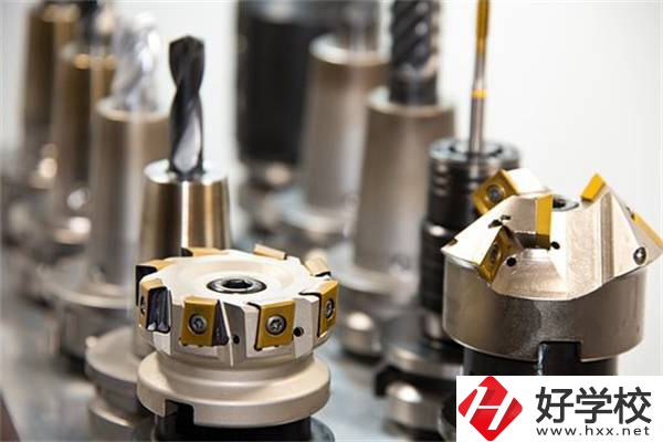 衡陽技校學(xué)什么專業(yè)比較好？
