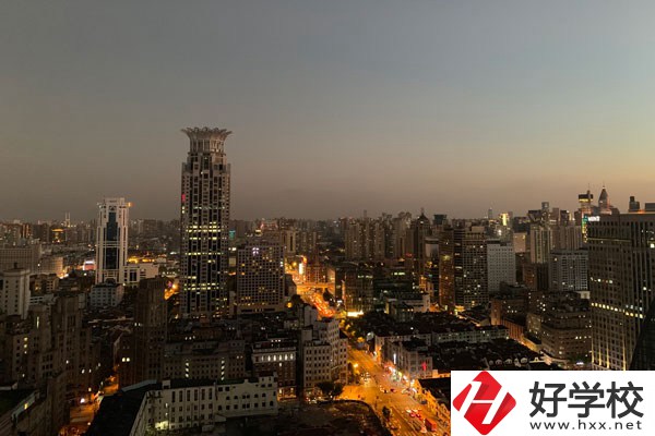 攸縣求實(shí)職業(yè)技術(shù)學(xué)校的平面設(shè)計(jì)專業(yè)怎么樣？就業(yè)前景如何？