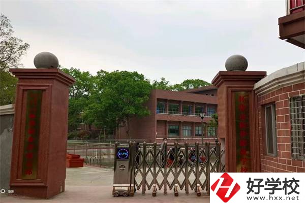 懷化洪江市有哪些中專學(xué)校？有什么辦學(xué)特色？