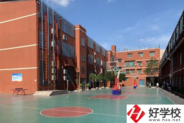 長沙市英藍(lán)中等職業(yè)學(xué)校怎么樣？有沒有官網(wǎng)？