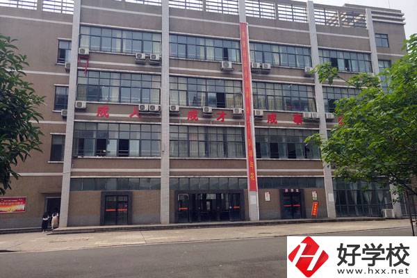 想在衡陽學(xué)數(shù)字媒體技術(shù)專業(yè)，有什么學(xué)校推薦？
