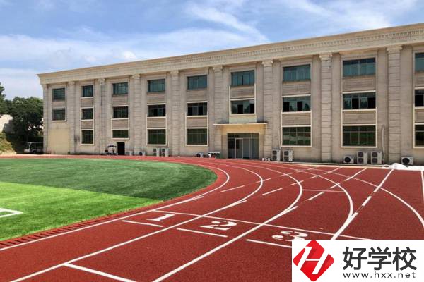 長(zhǎng)沙湘華中等職業(yè)學(xué)校怎么樣？值得去嗎？