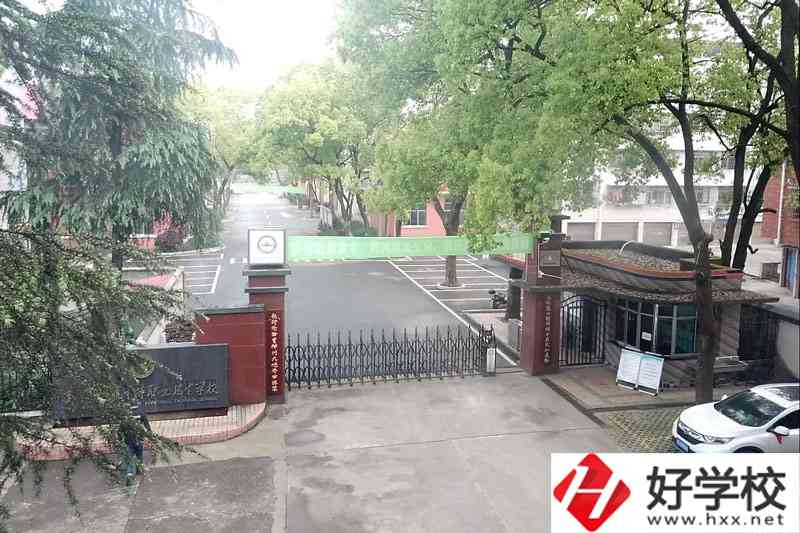 湖南邵陽(yáng)市遠(yuǎn)航中等職業(yè)技術(shù)學(xué)校有哪些專(zhuān)業(yè)？